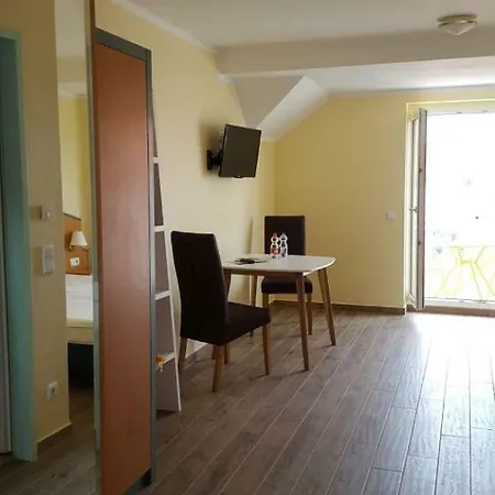 Loui's Wiek Apartmán Wiek auf Rügen