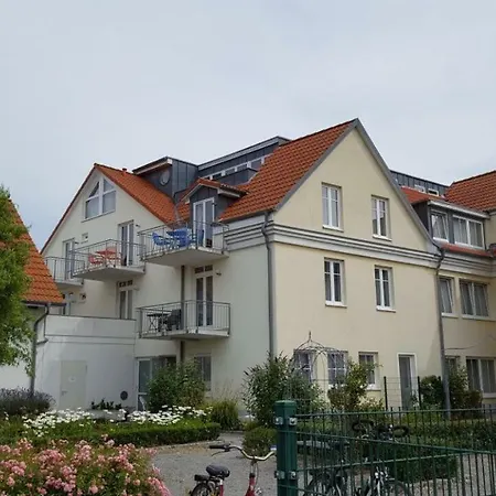 Apartment Loui's Wiek *